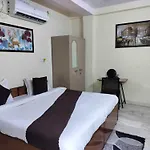 Hotel Niketan - Chanakyapuri