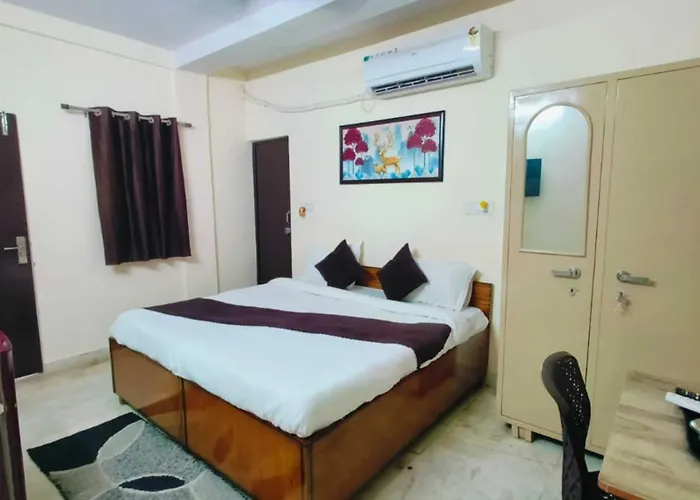 Hotel Niketan - Chanakyapuri
