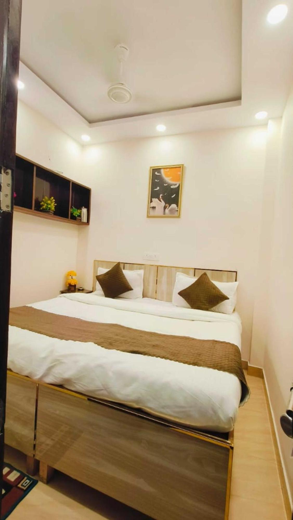 Hotel Niketan - Chanakyapuri New Delhi