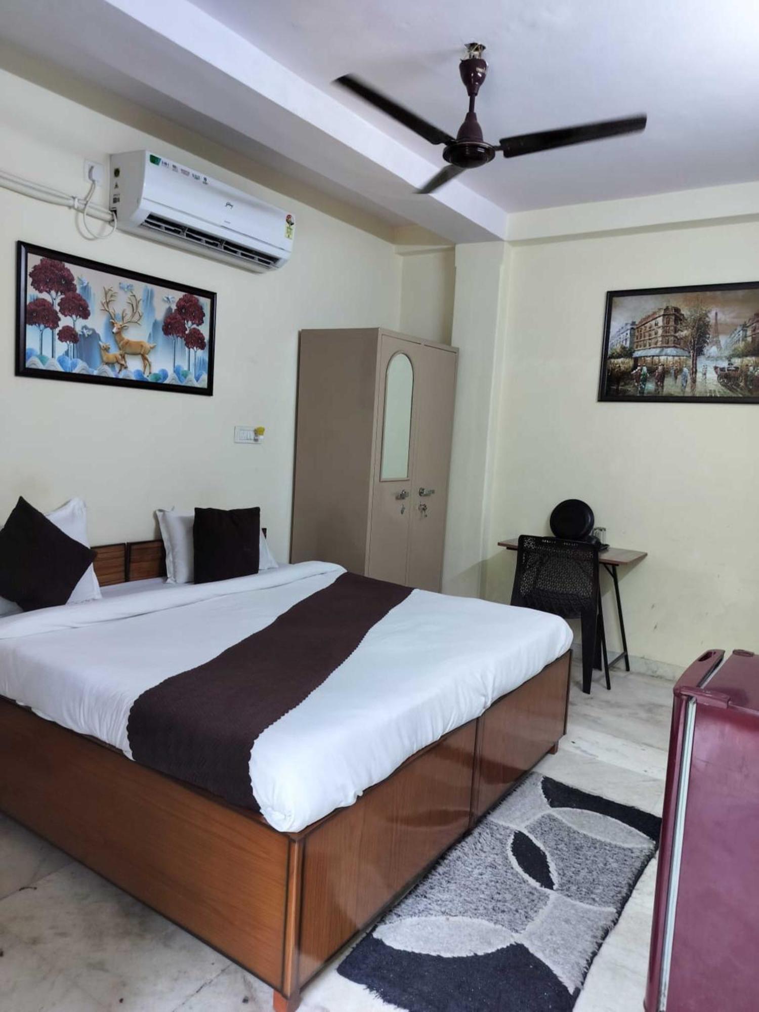 Niketan - Chanakyapuri 3*